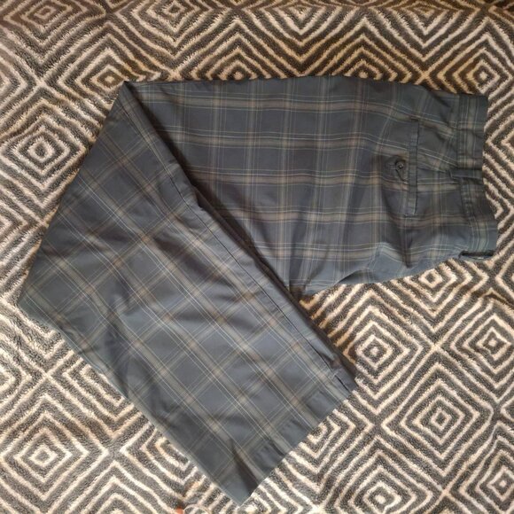 Nike Golf Men's Plaid FitDry Pants - Sz 38x32 - Picture 4 of 10